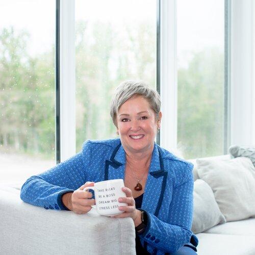 Holly Cochrane Holly Cochrane